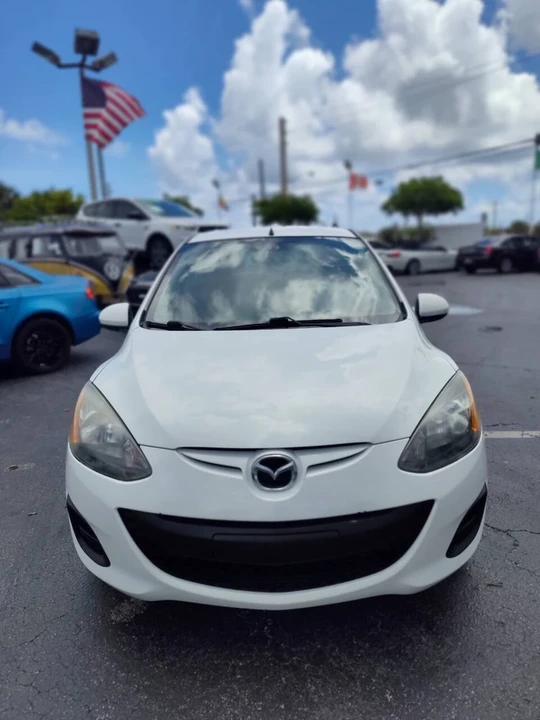 2011 Mazda Mazda 2 2nd Gen - Image 8 of 21