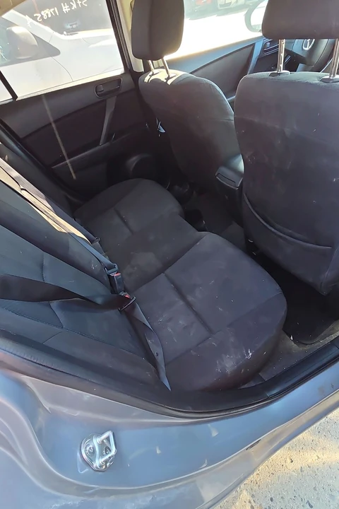 2011 Mazda Mazda 3 2nd Gen - Image 5 of 9