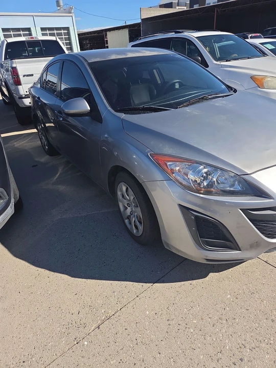 2011 Mazda Mazda 3 2nd Gen - Image 3 of 9