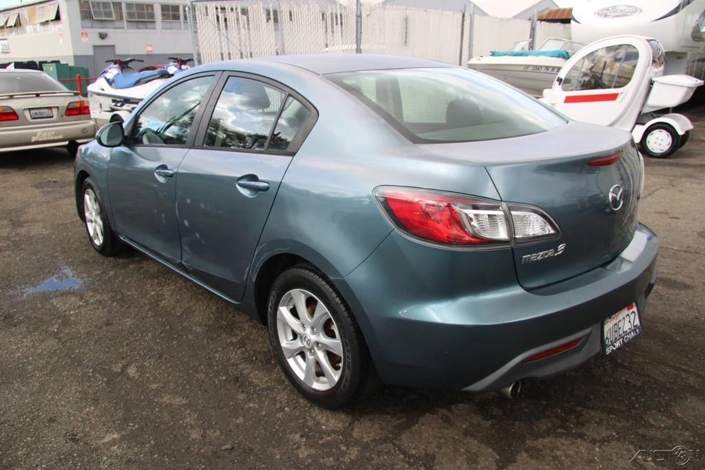 2011 Mazda Mazda 3 2nd Gen - Image 4 of 21