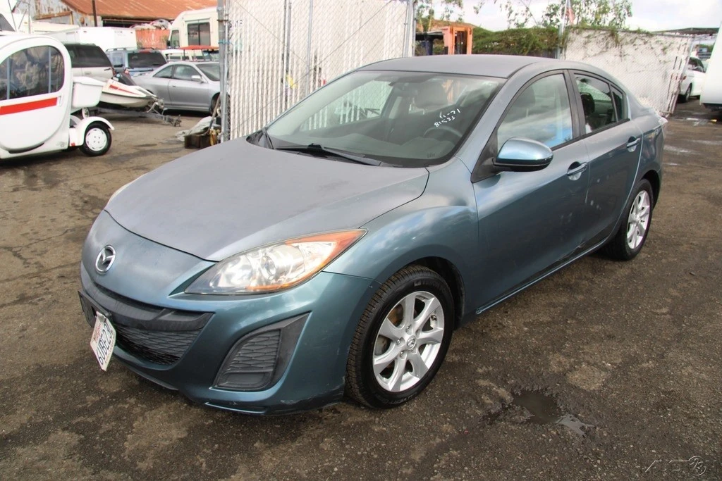 2011 Mazda Mazda 3 2nd Gen - Image 2 of 21