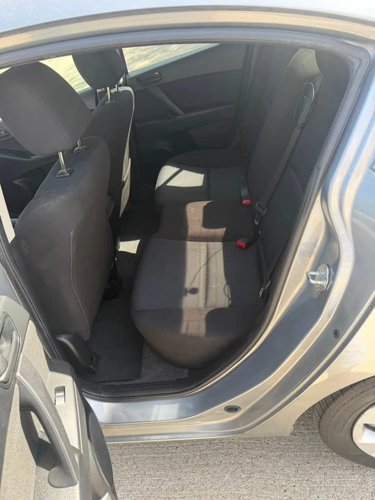 2011 Mazda Mazda 3 2nd Gen - Image 11 of 12