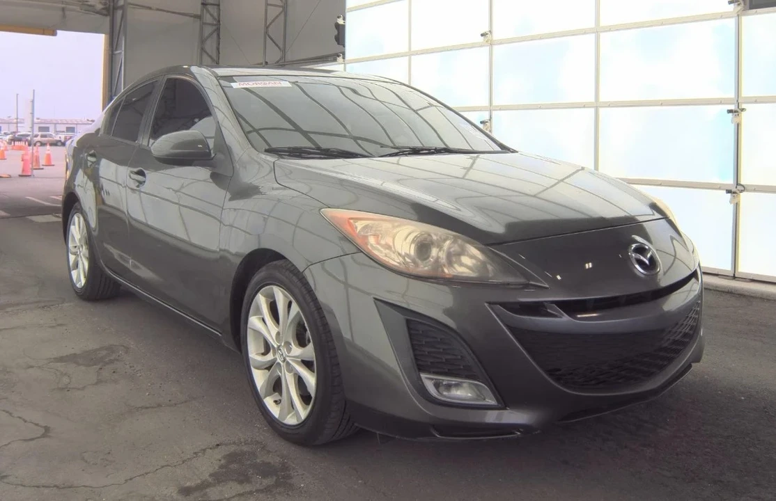 2011 Mazda Mazda 3 2nd Gen - Image 3 of 10