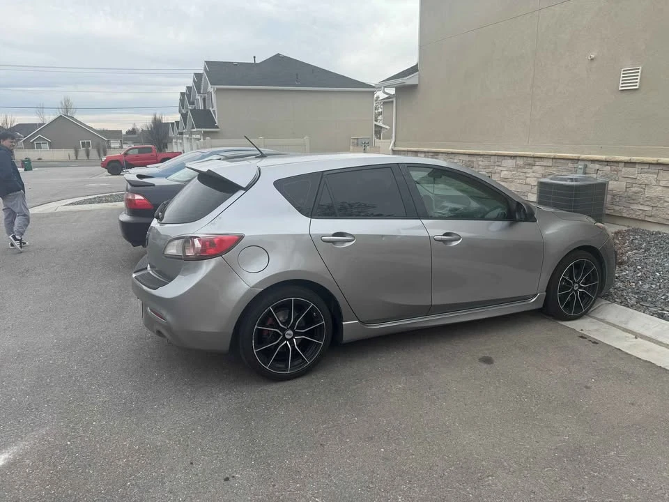 2011 Mazda Mazda 3 2nd Gen - Image 3 of 4