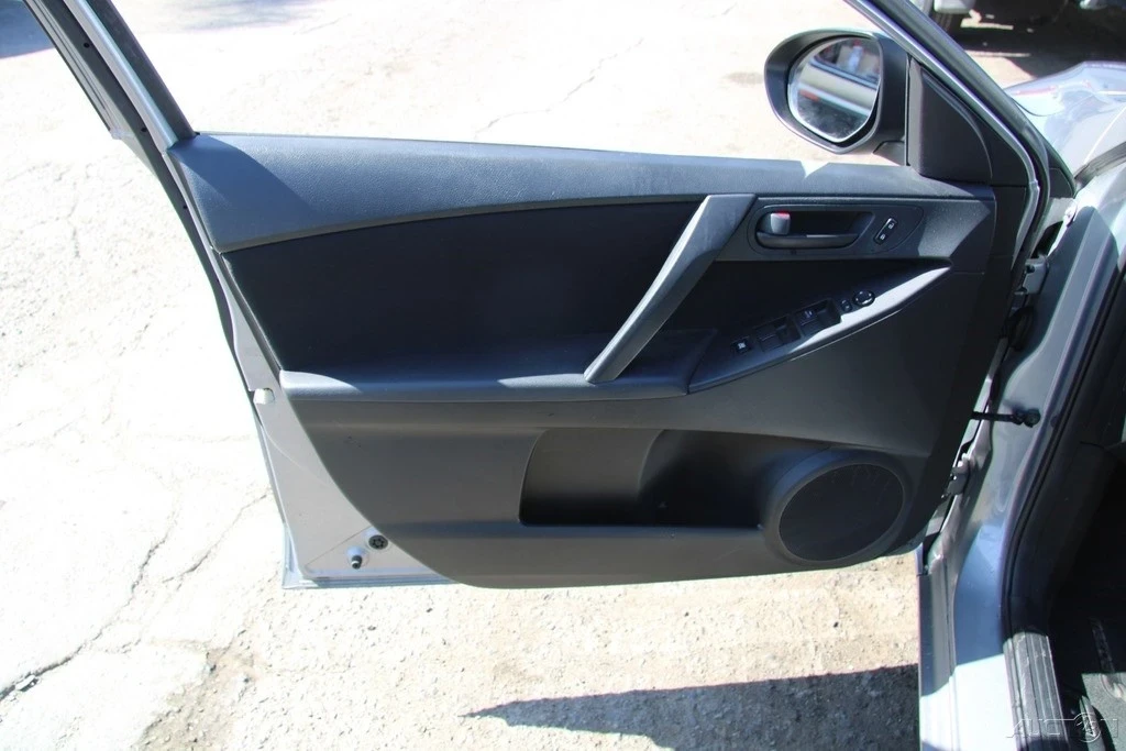 2011 Mazda Mazda 3 2nd Gen - Image 11 of 21