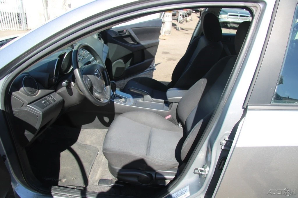 2011 Mazda Mazda 3 2nd Gen - Image 12 of 21