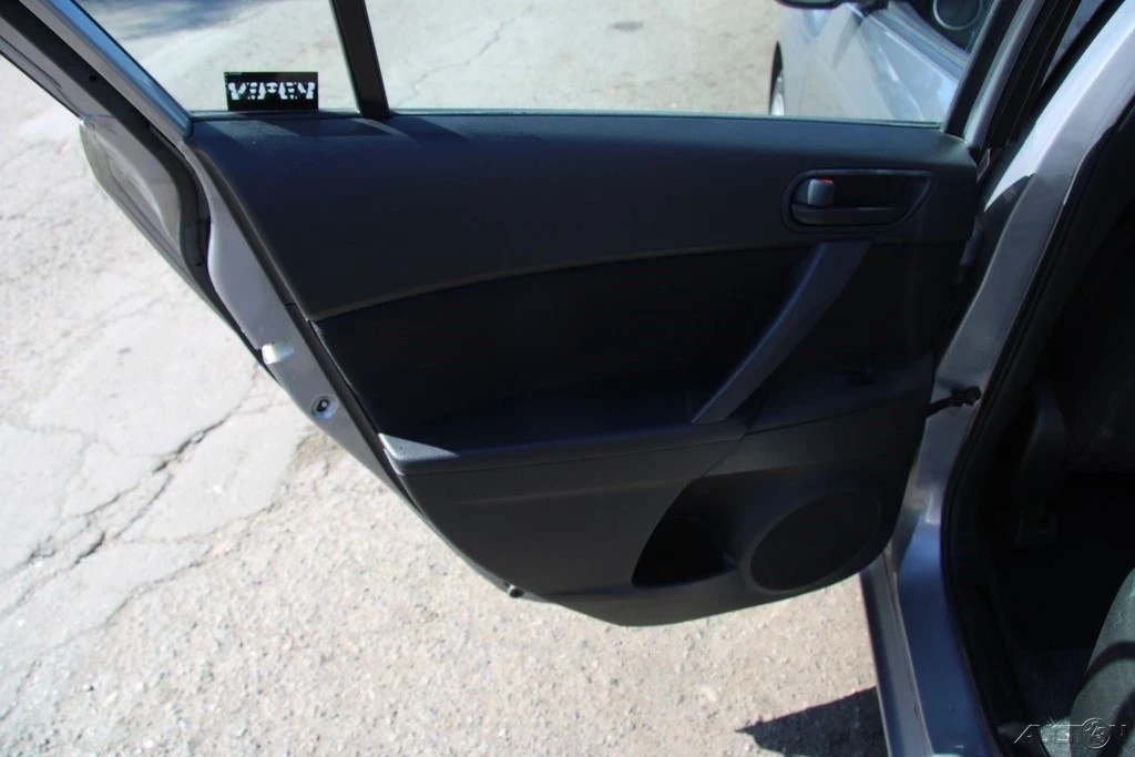 2011 Mazda Mazda 3 2nd Gen - Image 17 of 21