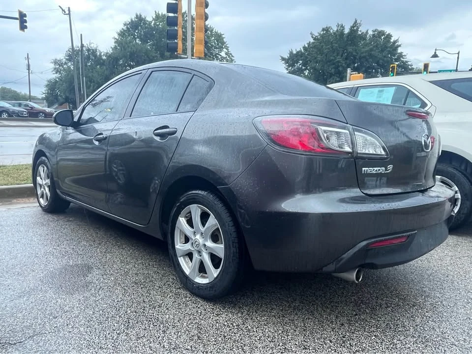 2011 Mazda Mazda 3 2nd Gen - Image 2 of 7