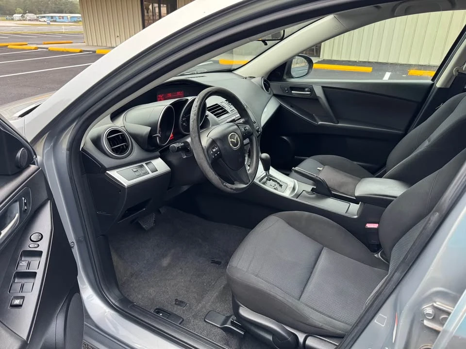 2011 Mazda Mazda 3 2nd Gen - Image 6 of 9
