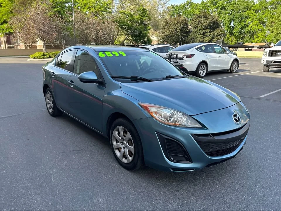 2011 Mazda Mazda 3 2nd Gen - Image 3 of 14