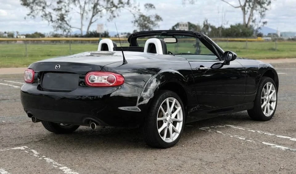 2011 Mazda NC MX-5 Miata - Image 6 of 10