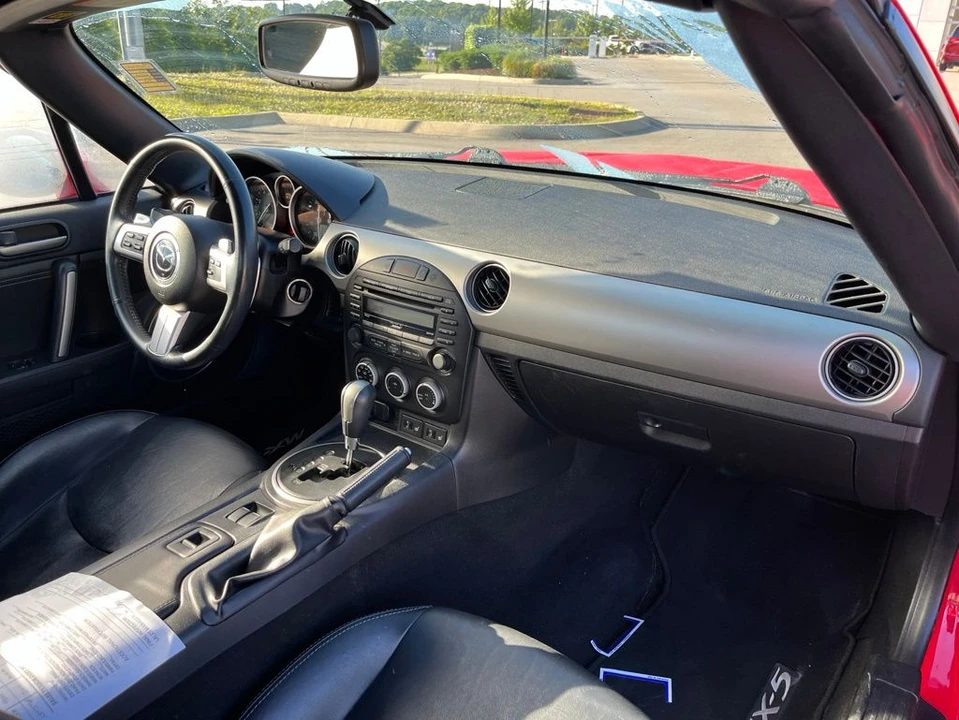 2011 Mazda NC MX-5 Miata - Image 4 of 11