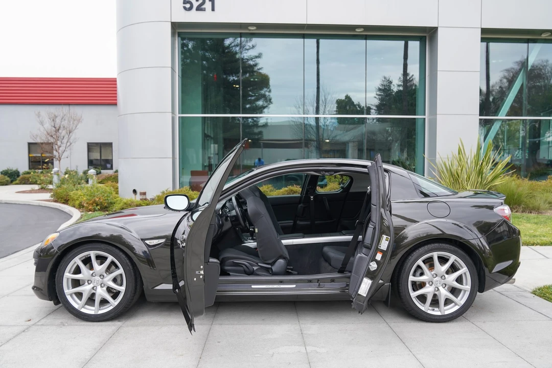 2011 Mazda RX-8 2nd Gen - Image 29 of 31