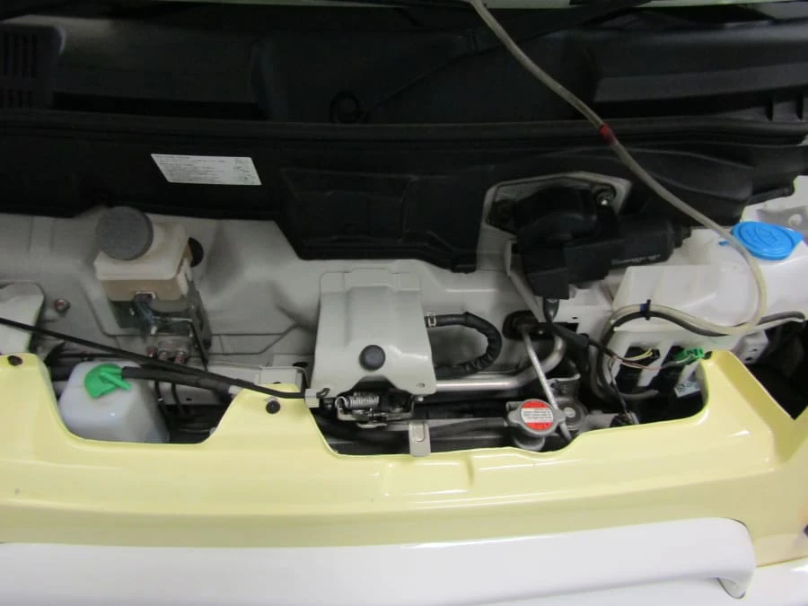 2011 Mazda - Image 9 of 12