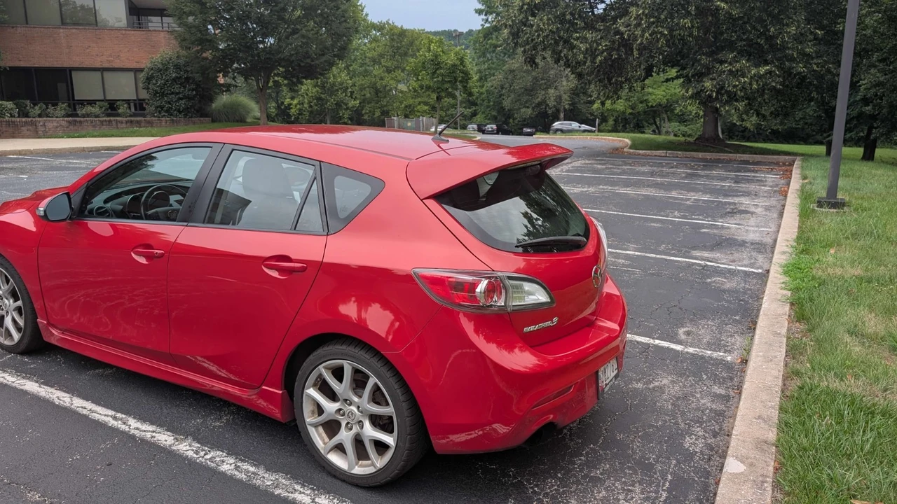 2011 Mazda Mazdaspeed 3 2nd Gen - Image 4 of 17