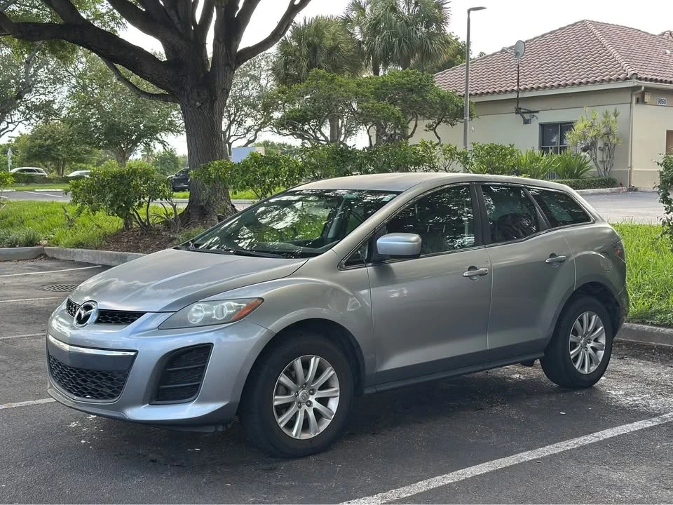 2011 Mazda CX-7 - Image 2 of 11