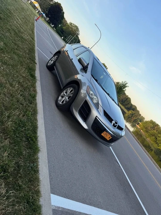 2011 Mazda CX-7 - Image 2 of 6