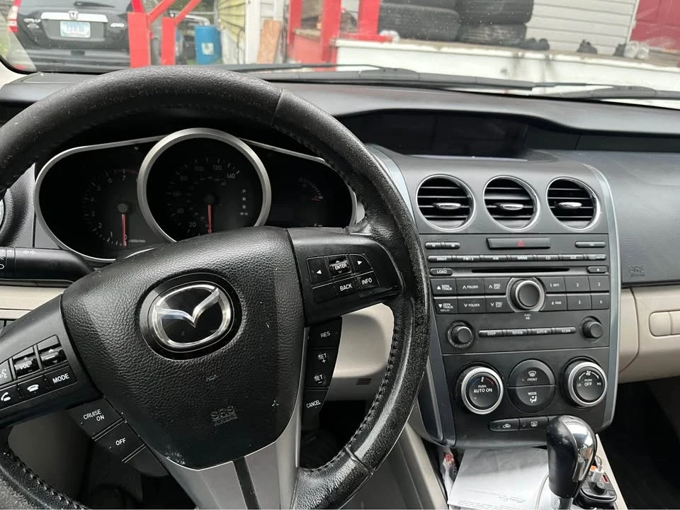 2011 Mazda CX-7 - Image 2 of 3