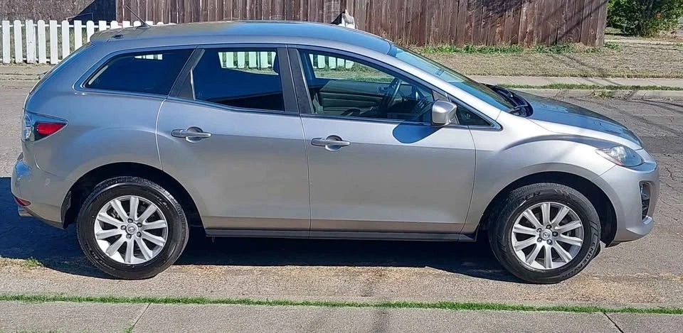 2011 Mazda CX-7 - Image 2 of 10