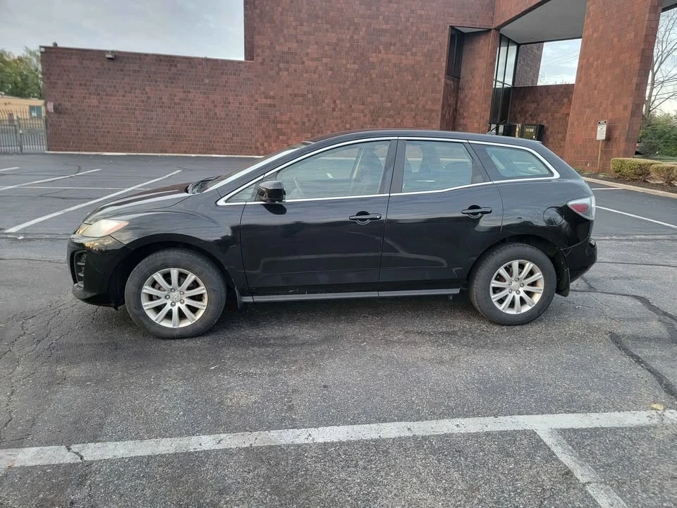 2011 Mazda CX-7 - Image 2 of 11