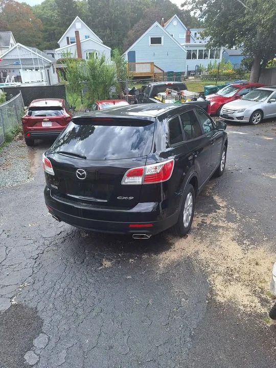 2011 Mazda CX-9 - Image 2 of 11