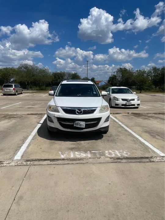 2011 Mazda CX-9 - Image 2 of 6