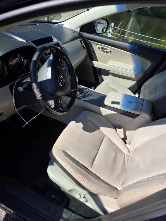 2011 Mazda CX-9 - Image 9 of 10