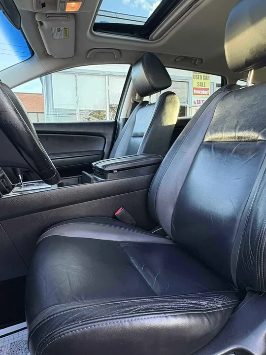 2011 Mazda CX-9 - Image 16 of 19