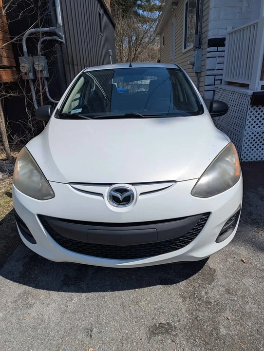2011 Mazda Mazda 2 2nd Gen - Image 5 of 7
