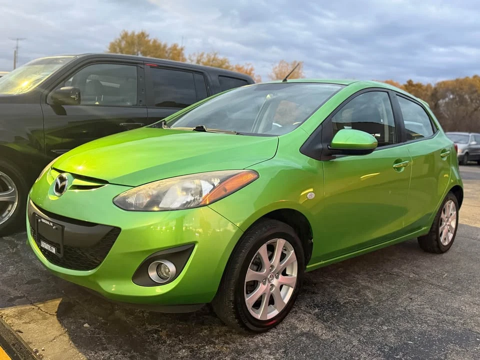 2011 Mazda Mazda 2 2nd Gen - Image 2 of 12