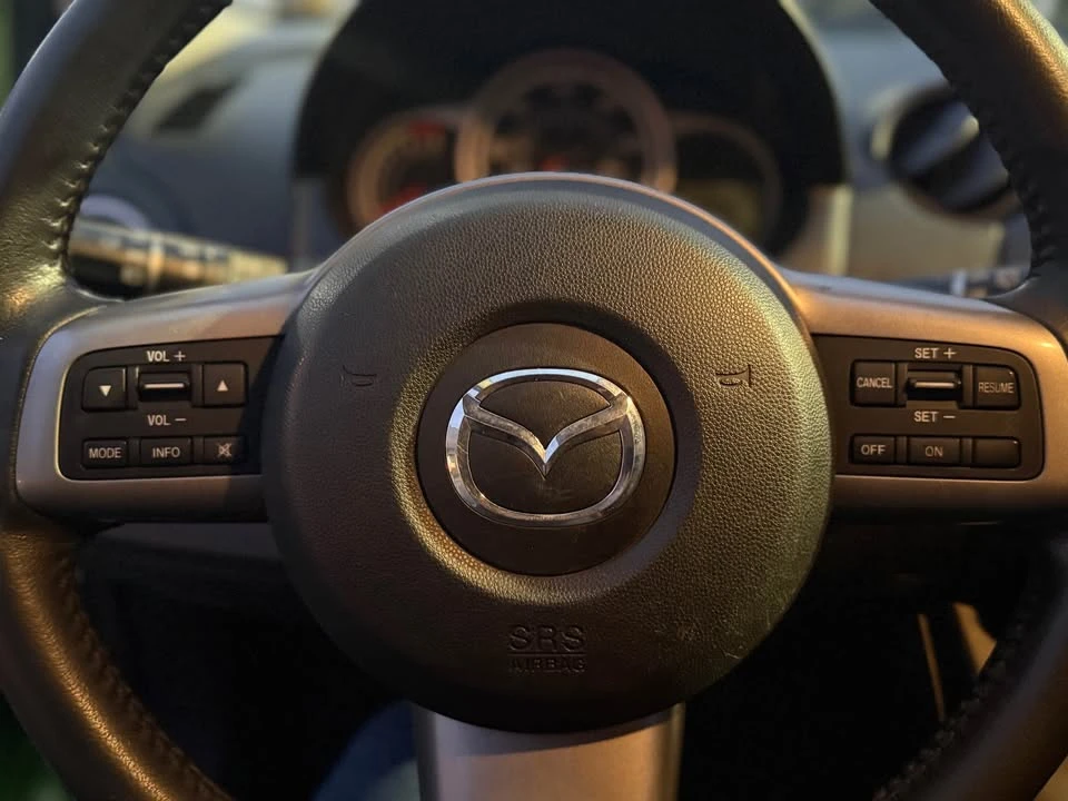 2011 Mazda Mazda 2 2nd Gen - Image 11 of 12