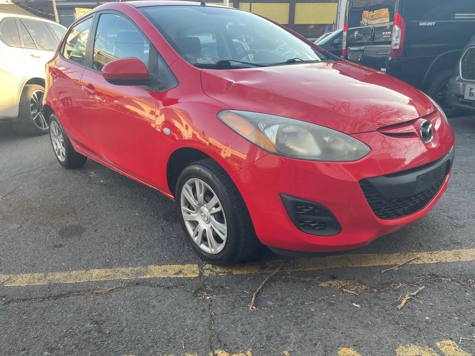 2011 Mazda Mazda 2 2nd Gen - Image 4 of 19