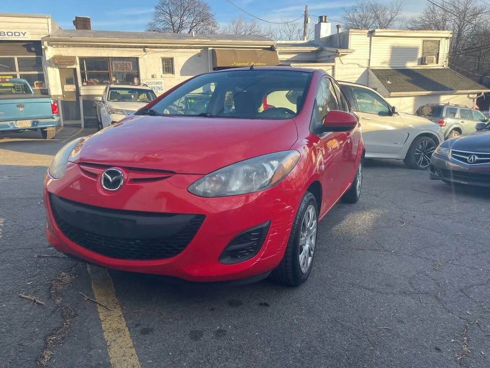 2011 Mazda Mazda 2 2nd Gen - Image 2 of 19