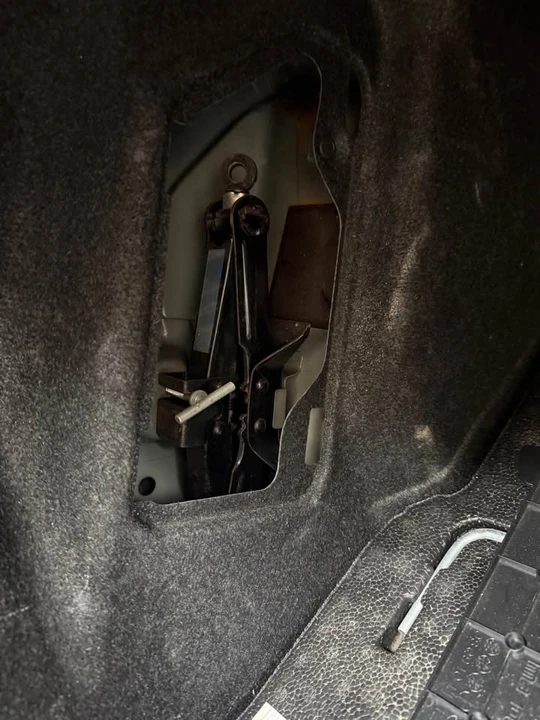 2011 Mazda Mazda 3 2nd Gen - Image 7 of 7