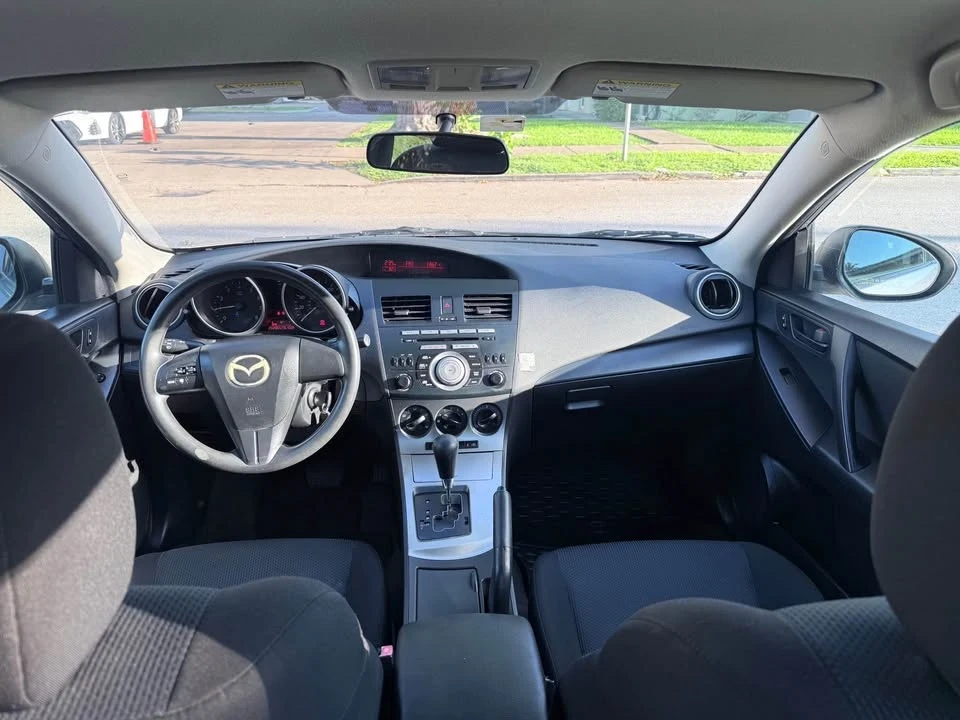 2011 Mazda Mazda 3 2nd Gen - Image 3 of 5