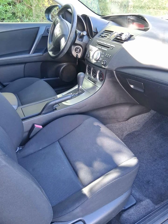 2011 Mazda Mazda 3 2nd Gen - Image 10 of 14