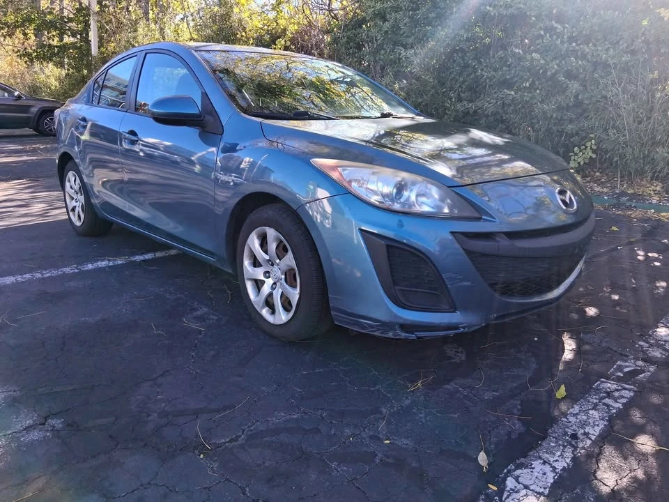 2011 Mazda Mazda 3 2nd Gen - Image 3 of 14