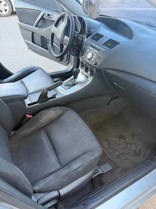2011 Mazda Mazda 3 2nd Gen - Image 11 of 15
