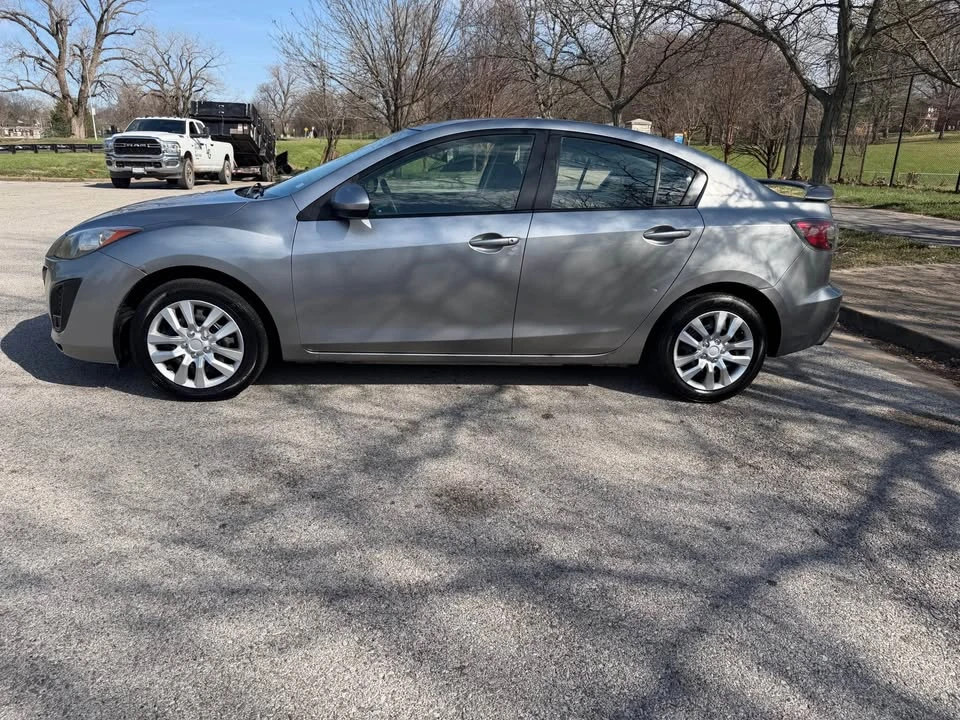2011 Mazda Mazda 3 2nd Gen - Image 7 of 14