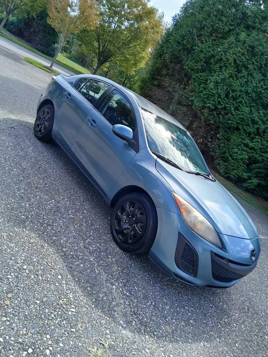 2011 Mazda Mazda 3 2nd Gen - Image 3 of 12