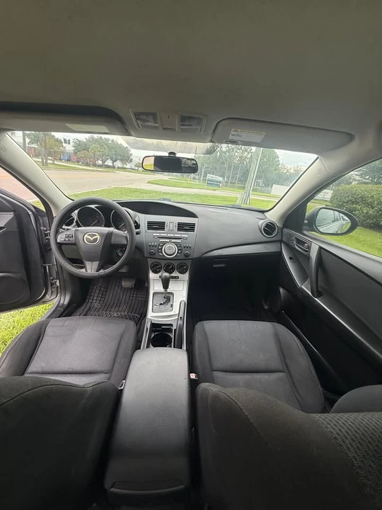 2011 Mazda Mazda 3 2nd Gen - Image 11 of 13