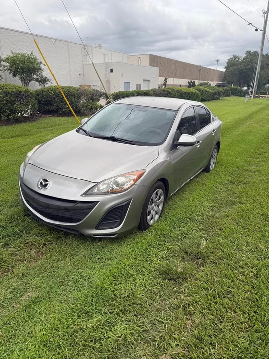 2011 Mazda Mazda 3 2nd Gen - Image 3 of 13