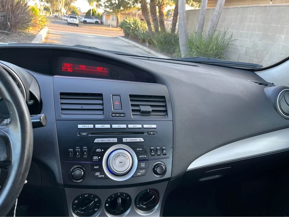 2011 Mazda Mazda 3 2nd Gen - Image 15 of 15