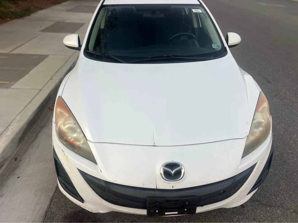 2011 Mazda Mazda 3 2nd Gen - Image 3 of 17