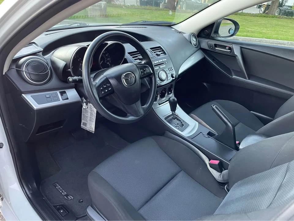 2011 Mazda Mazda 3 2nd Gen - Image 9 of 13