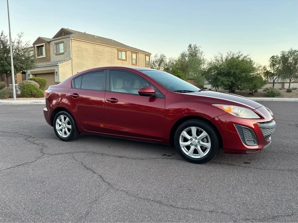 2011 Mazda Mazda 3 2nd Gen - Image 2 of 9
