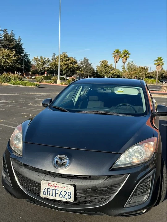 2011 Mazda Mazda 3 2nd Gen - Image 2 of 10