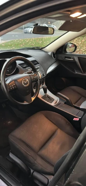 2011 Mazda Mazda 3 2nd Gen - Image 7 of 10