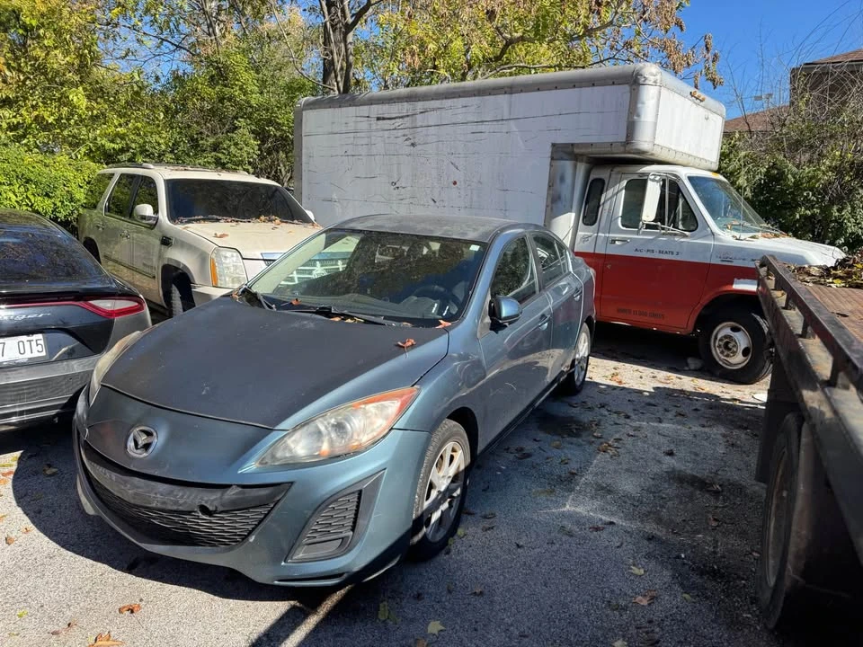 2011 Mazda Mazda 3 2nd Gen - Image 2 of 3