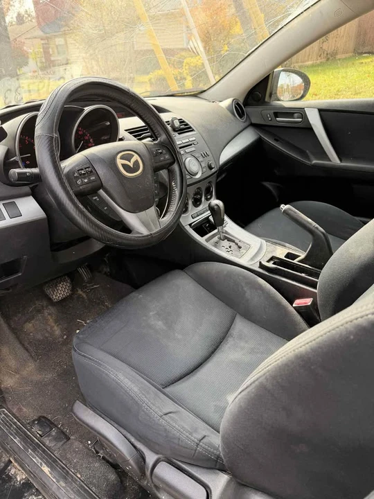 2011 Mazda Mazda 3 2nd Gen - Image 4 of 6